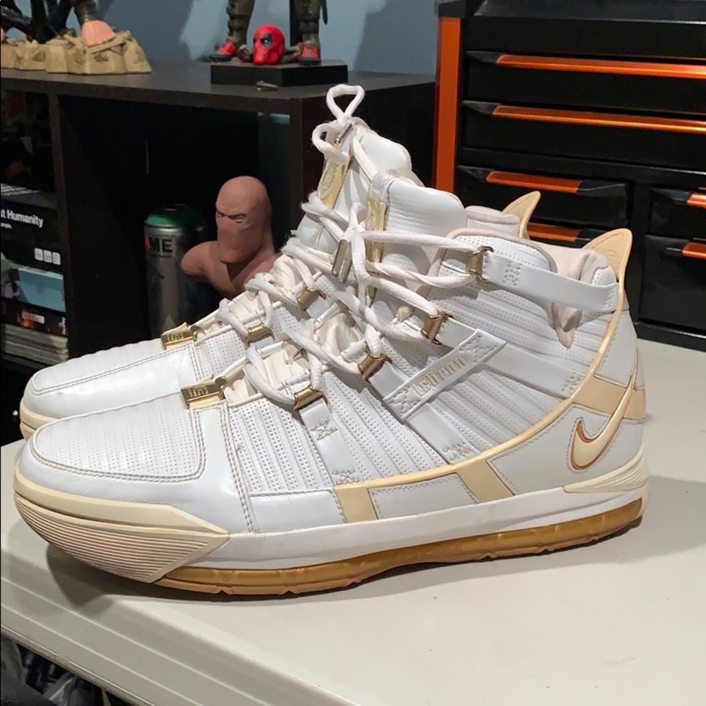 Nike LeBrons